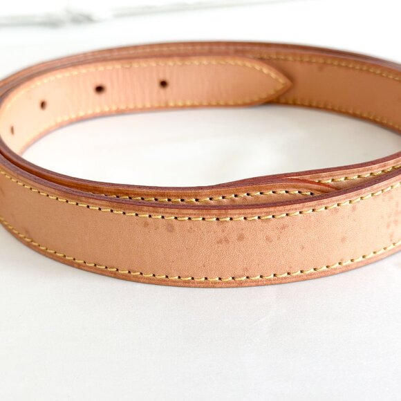 Louis Vuitton Baggy Shoulder Strap - Picture 7 of 16